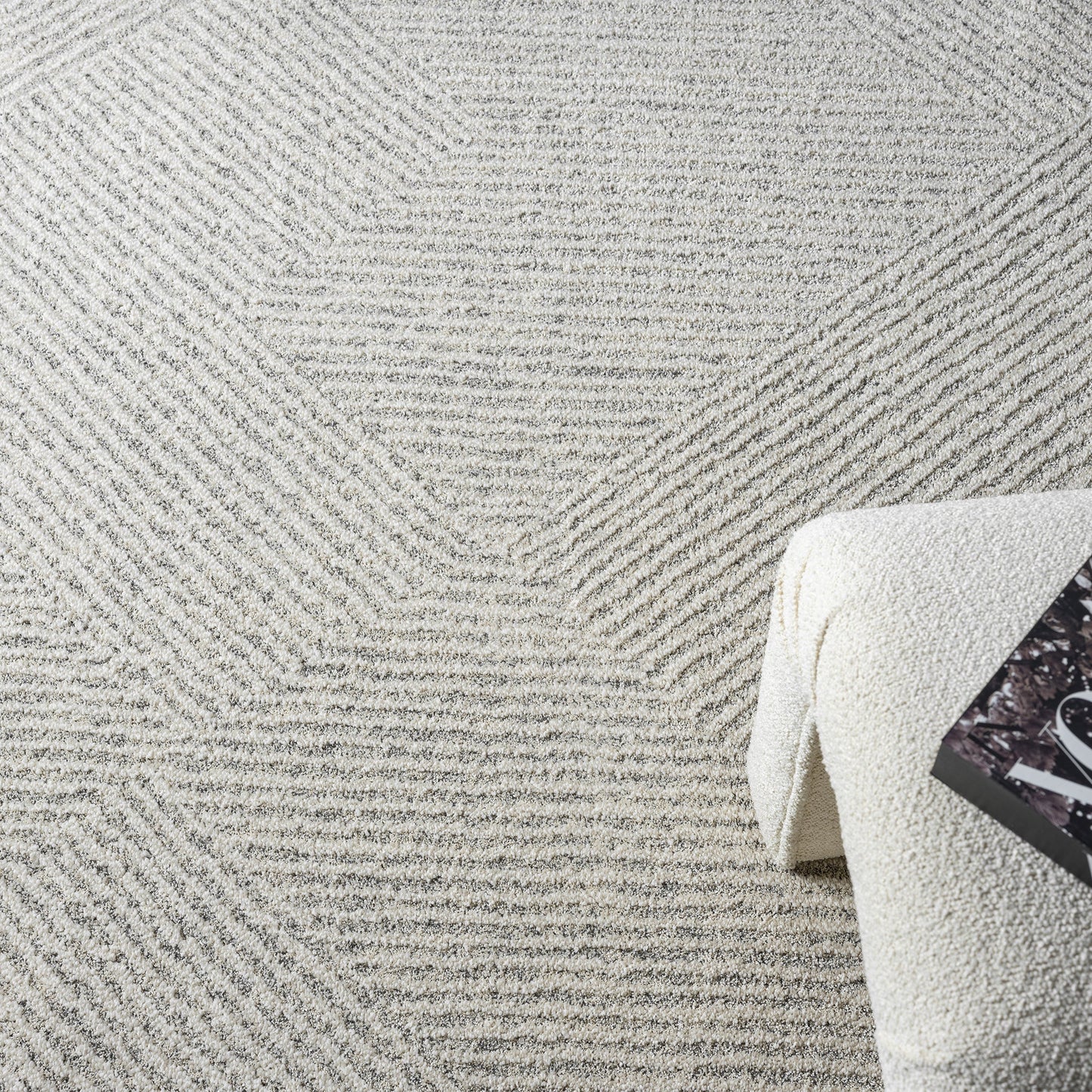 Nature 495 Sand Saray Rugs