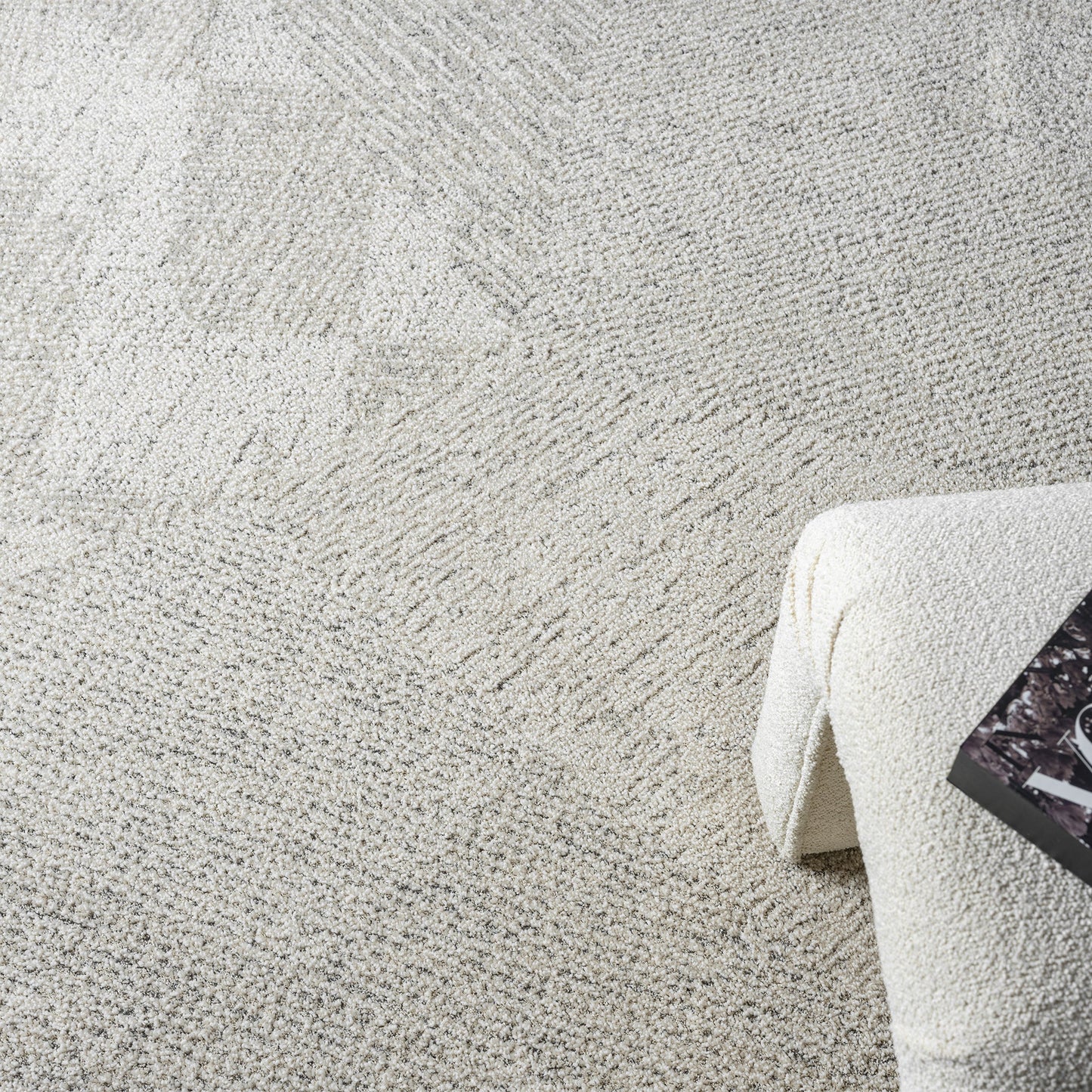 Nature 499 Pebble Saray Rugs
