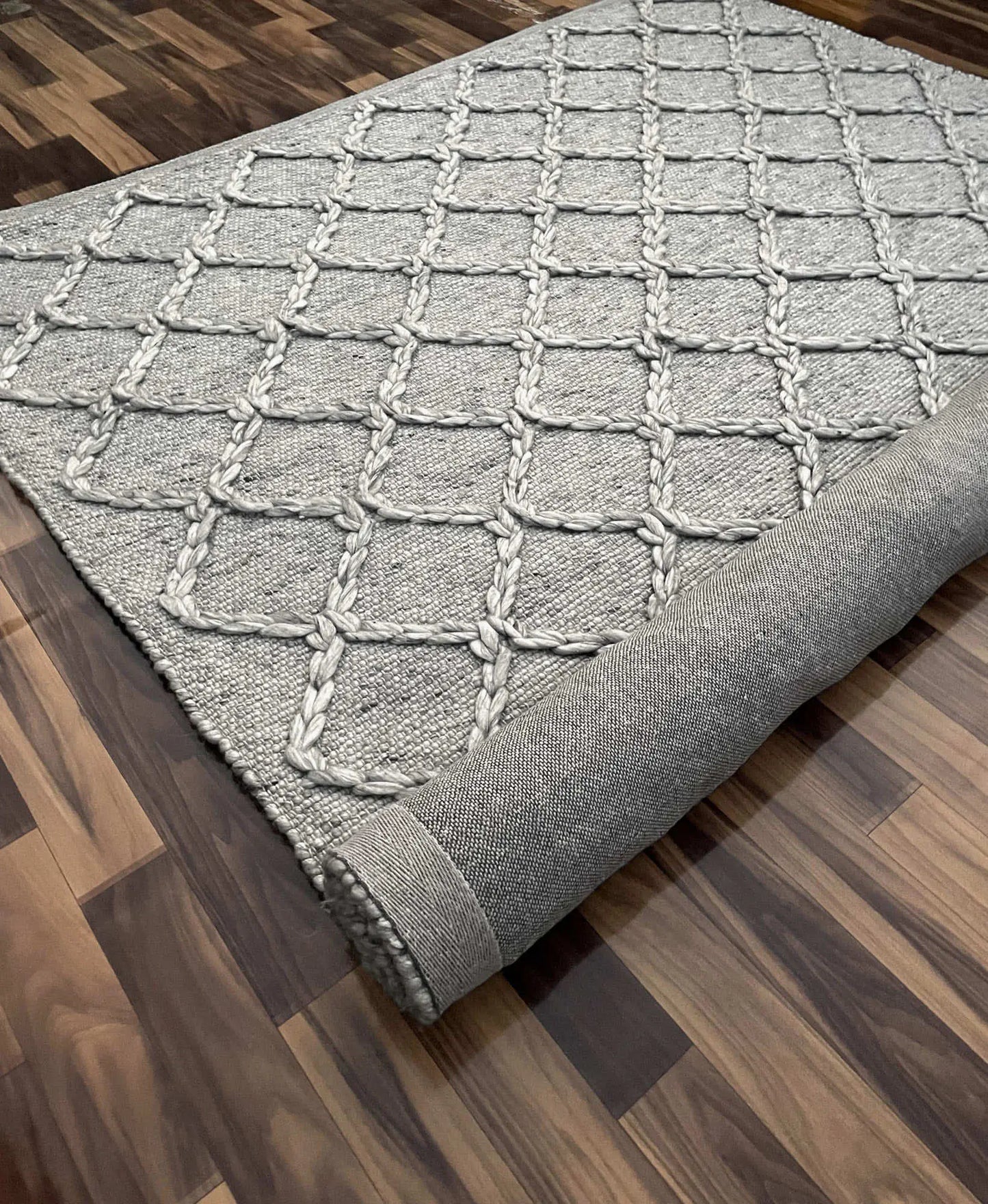 Trinket Spotted Grey The Rug Co