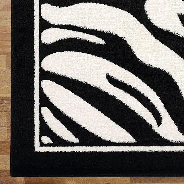 Chali Collection 1820 Black Zebra Hallway Runner Saray Rugs