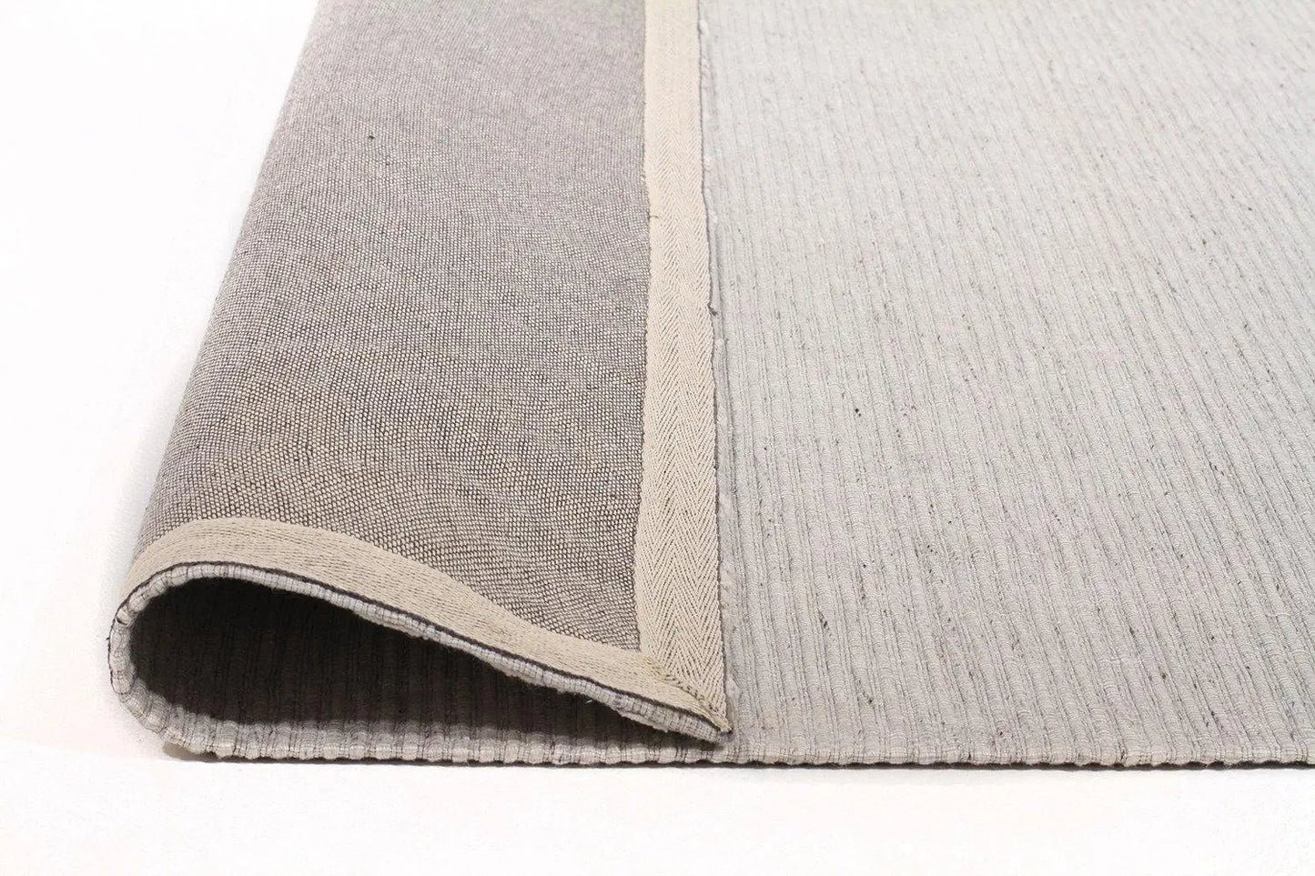 Fantasy 5056 Ivory Wool and Viscose Rug Unitex