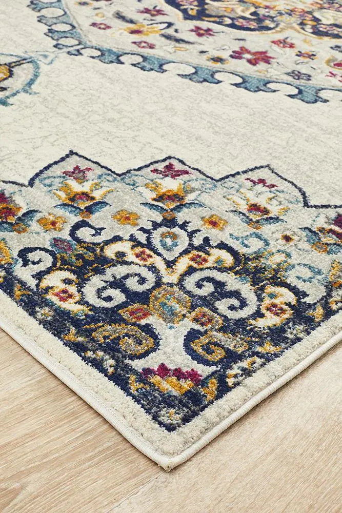 Hayat 202 White Rug Unitex