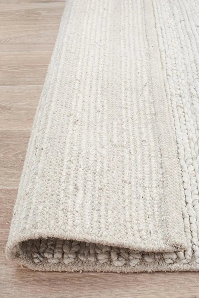 Howard 801 Ivory Wool and Viscose Rug Unitex