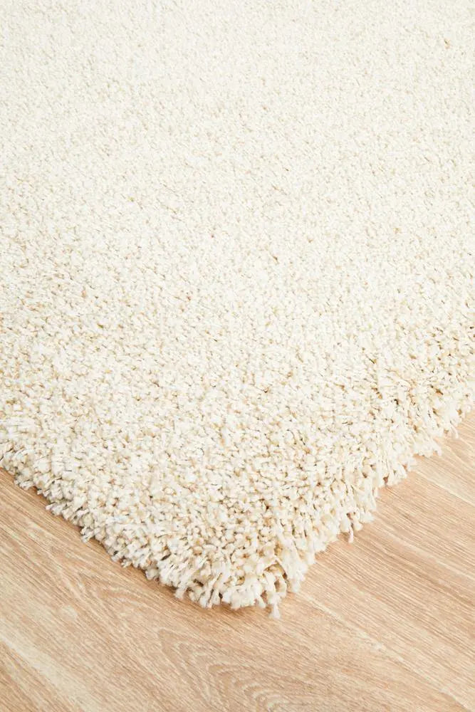 Lara Cream shaggy Rug Unitex