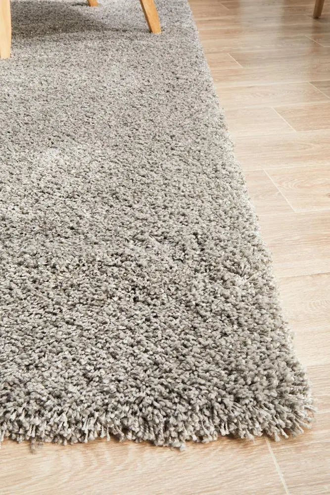 Lara Silver shaggy Rug Unitex