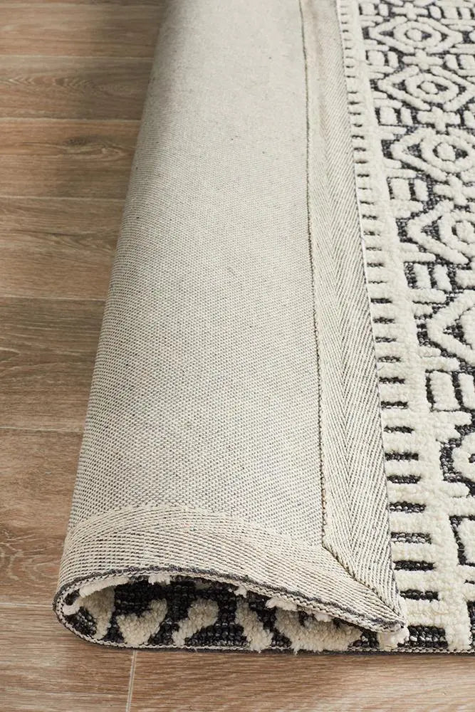 Levanta Adonis Ivory Black Rug Rug Culture