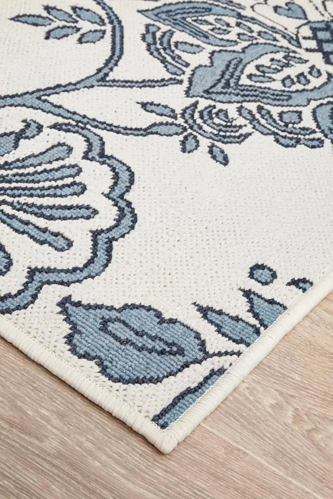 Outdoor Bird sea White Rug RUG CULTURE