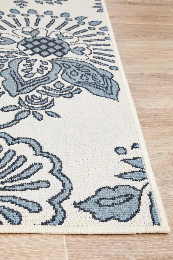 Outdoor Bird sea White Rug RUG CULTURE