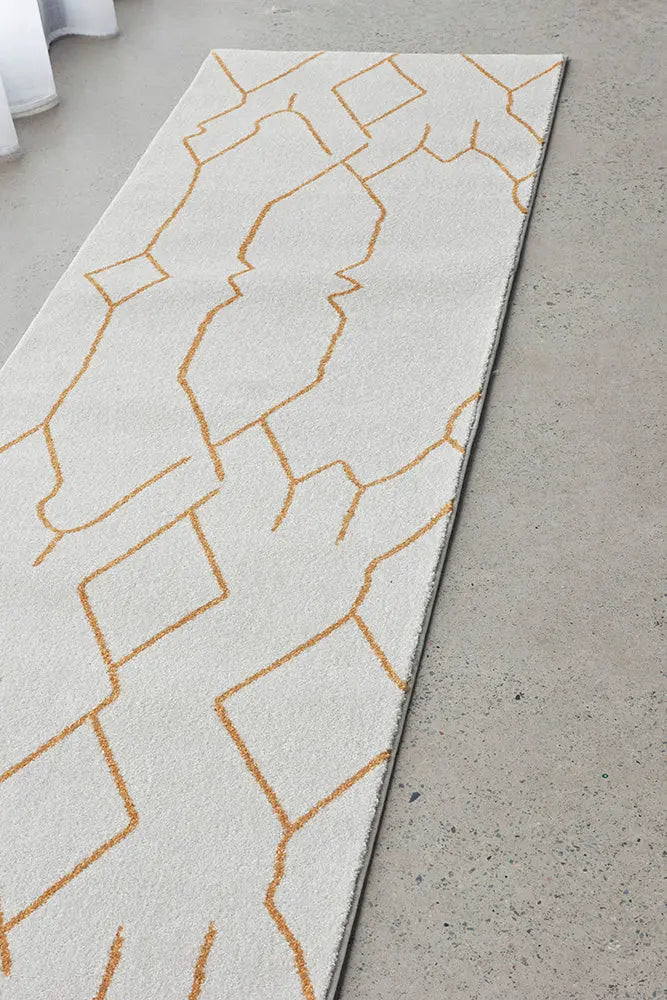 Pera Ivy Gold Runner RUG CULTURE