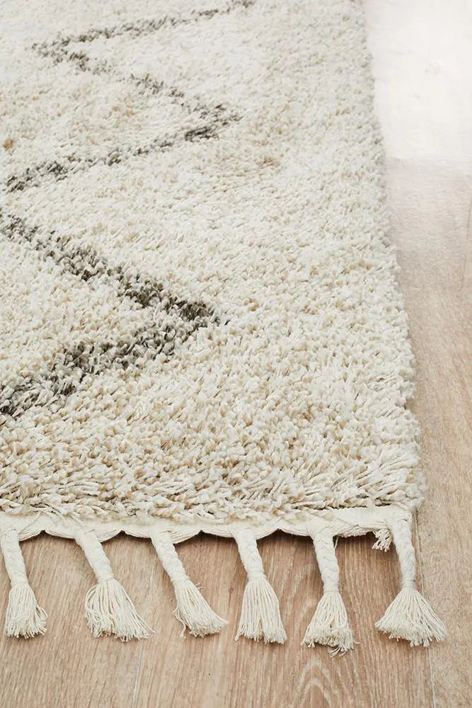 Sila 11 Natural Shaggy Rug Unitex