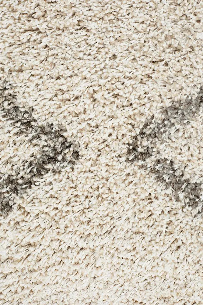 Sila 11 Natural Shaggy Rug Unitex