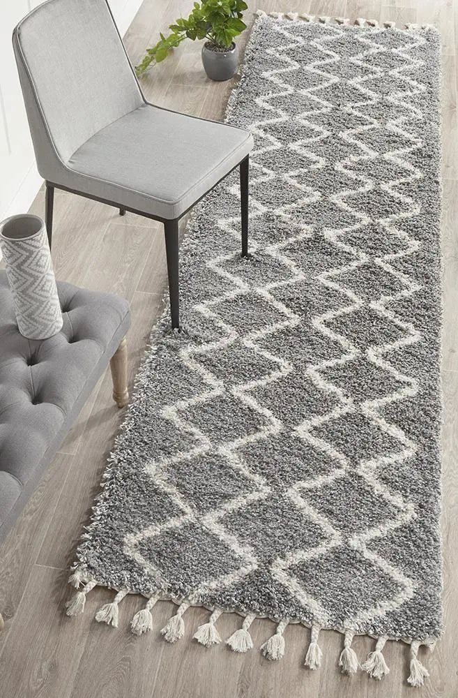Sila 22 Silver Shaggy Rug Unitex