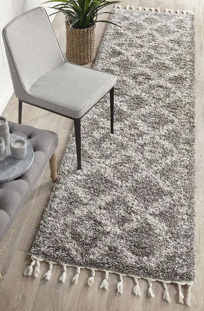 Sila 33 Grey Shaggy Rug Unitex