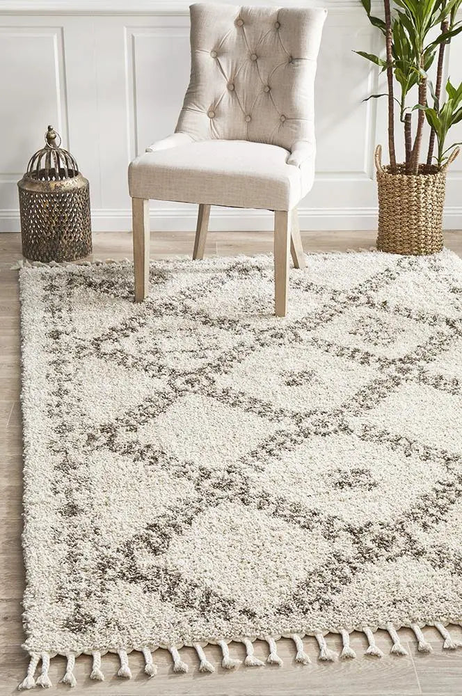 Sila 33 Natural Shaggy Rug Unitex