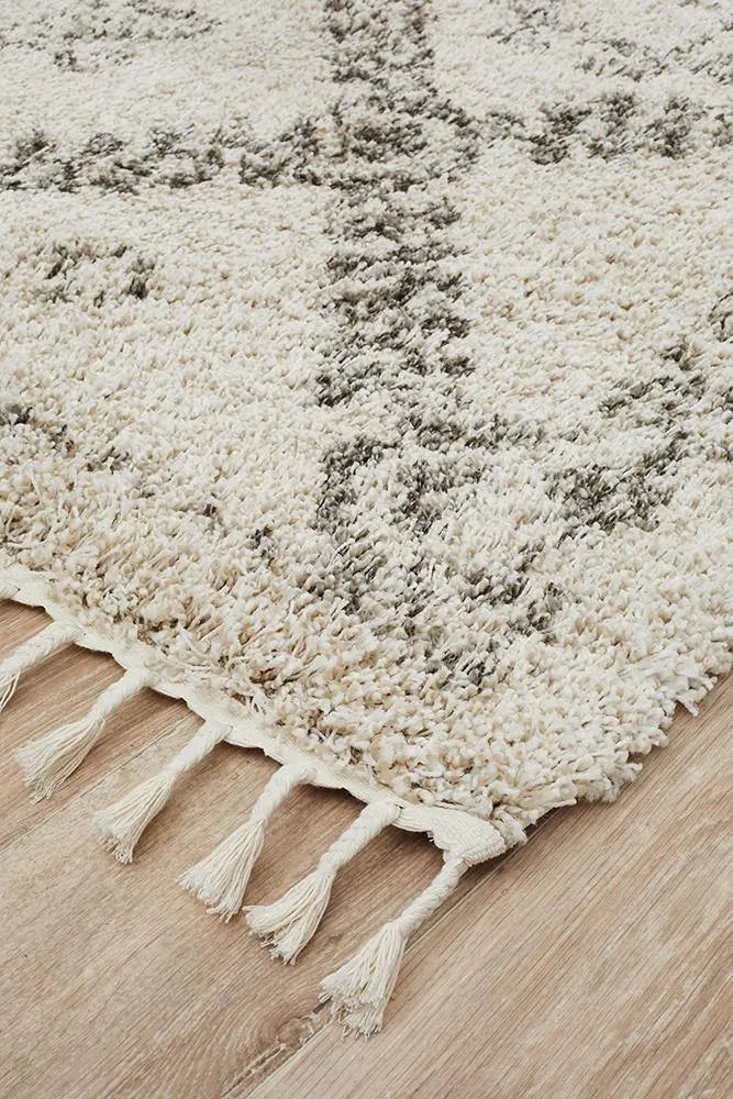 Sila 33 Natural Shaggy Rug Unitex