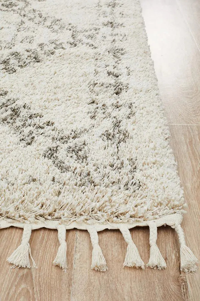 Sila 33 Natural Shaggy Rug Unitex