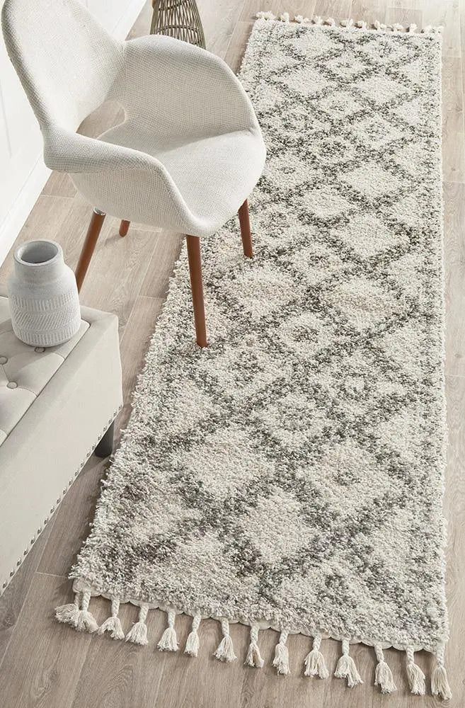 Sila 33 Natural Shaggy Rug Unitex