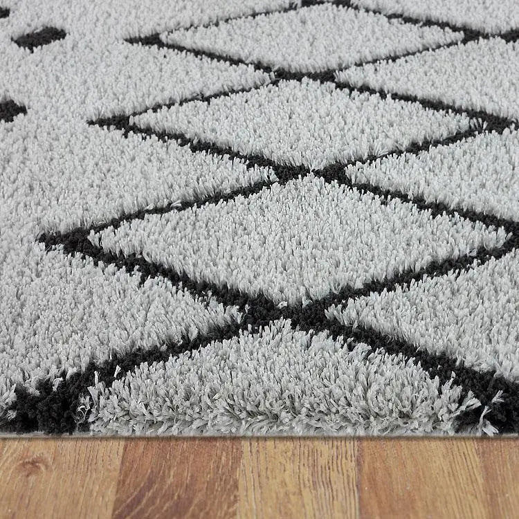 Sorento 844 Grey Tribal soft Shaggy Rug Saray Rugs