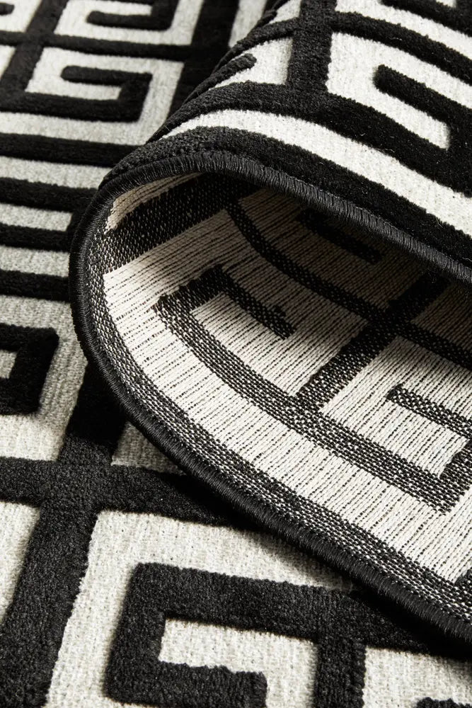 Yakamoz Brenda Black & Gold Runner Rug RUG CULTURE