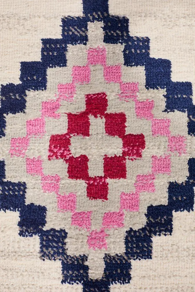 Zara 760 White Rug Unitex