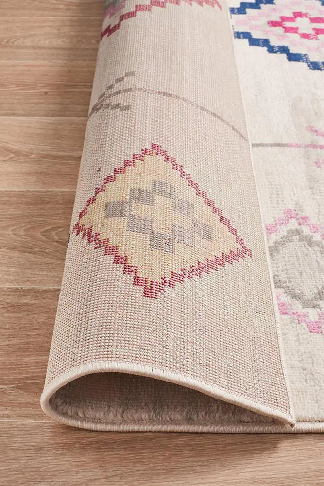 Zara 760 White Rug Unitex