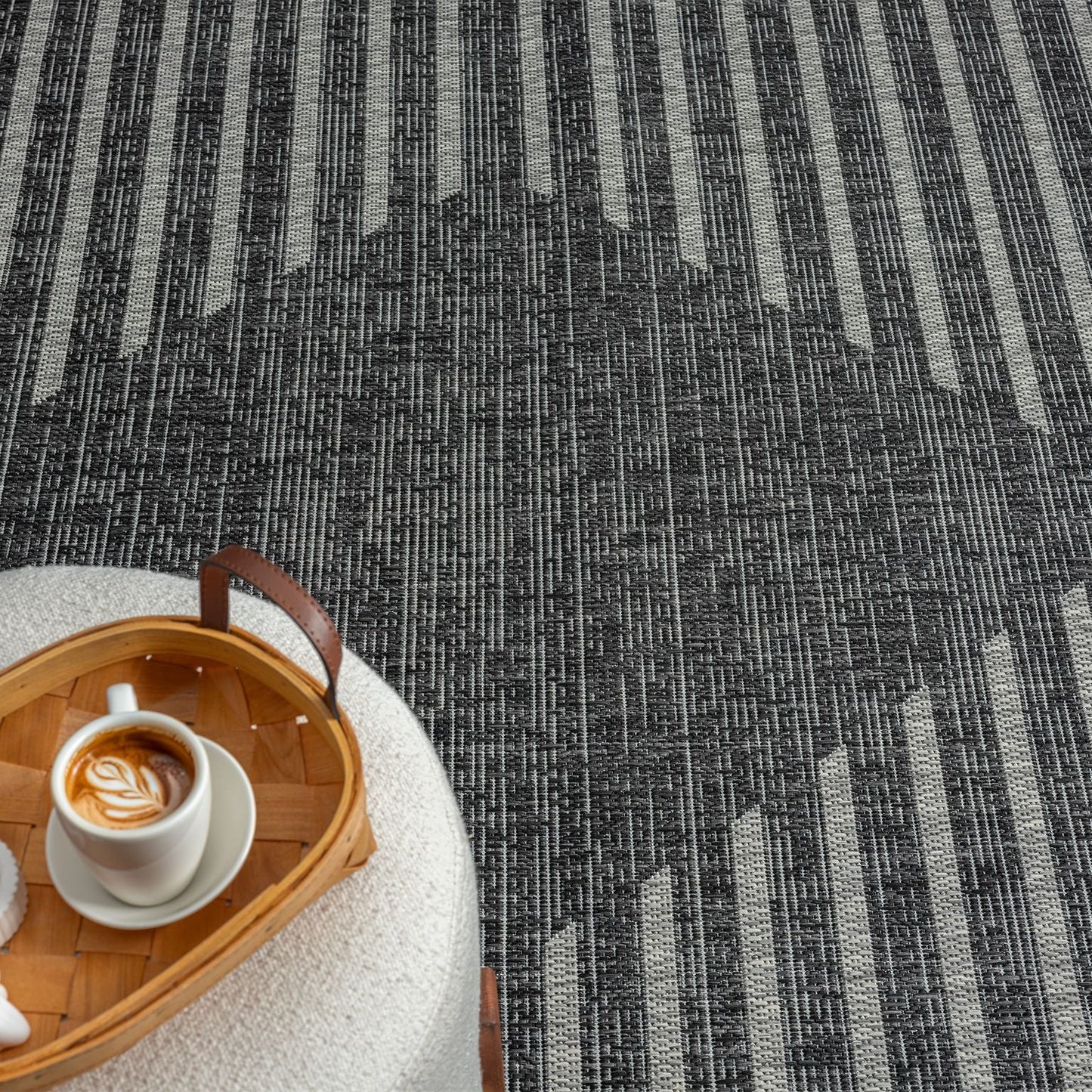 Alfresco 425 Ebony Saray Rugs