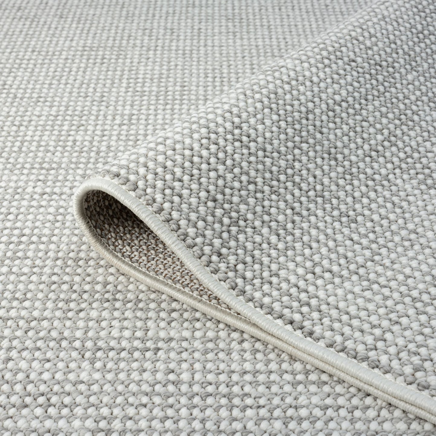 Solace 198 Silver Saray Rugs