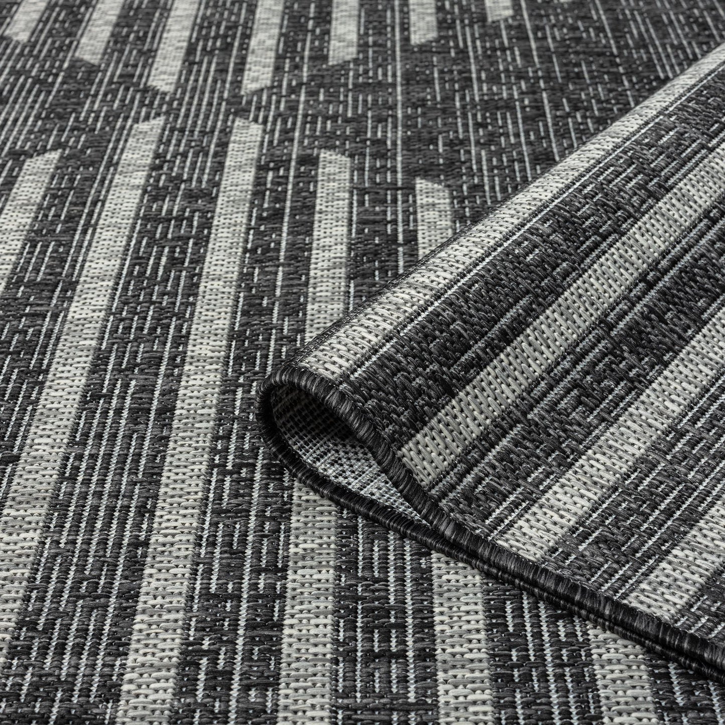 Alfresco 425 Ebony Saray Rugs