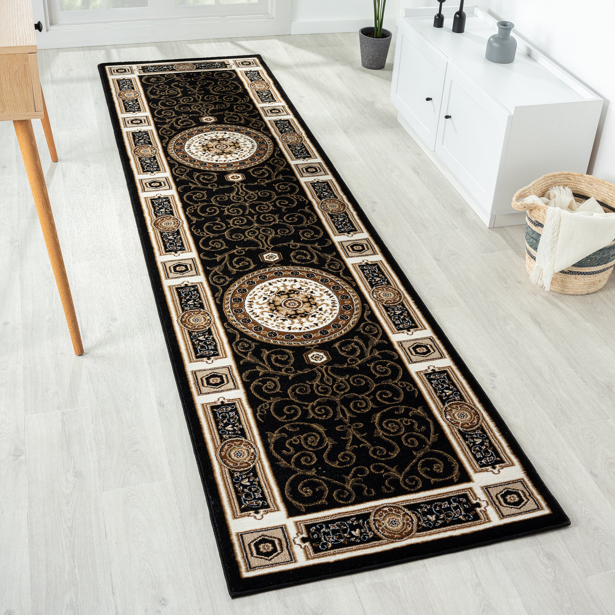 Traditional Hall Runner Rug Buy Best Quality Oriental 511 black Traditional Hallway Runner Rugs at ...