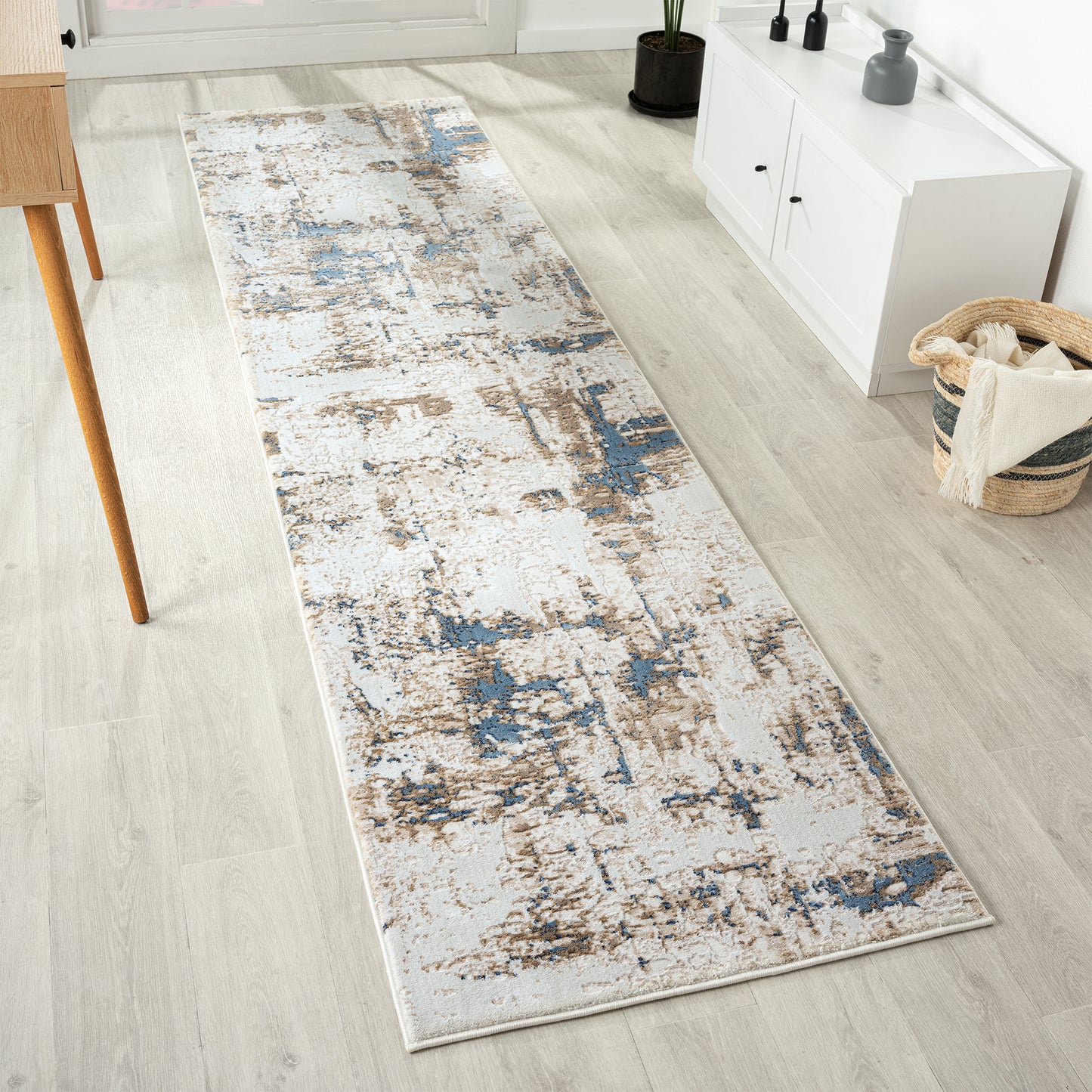 Fabled 475 Arctic Modern Hallway Runner Rug