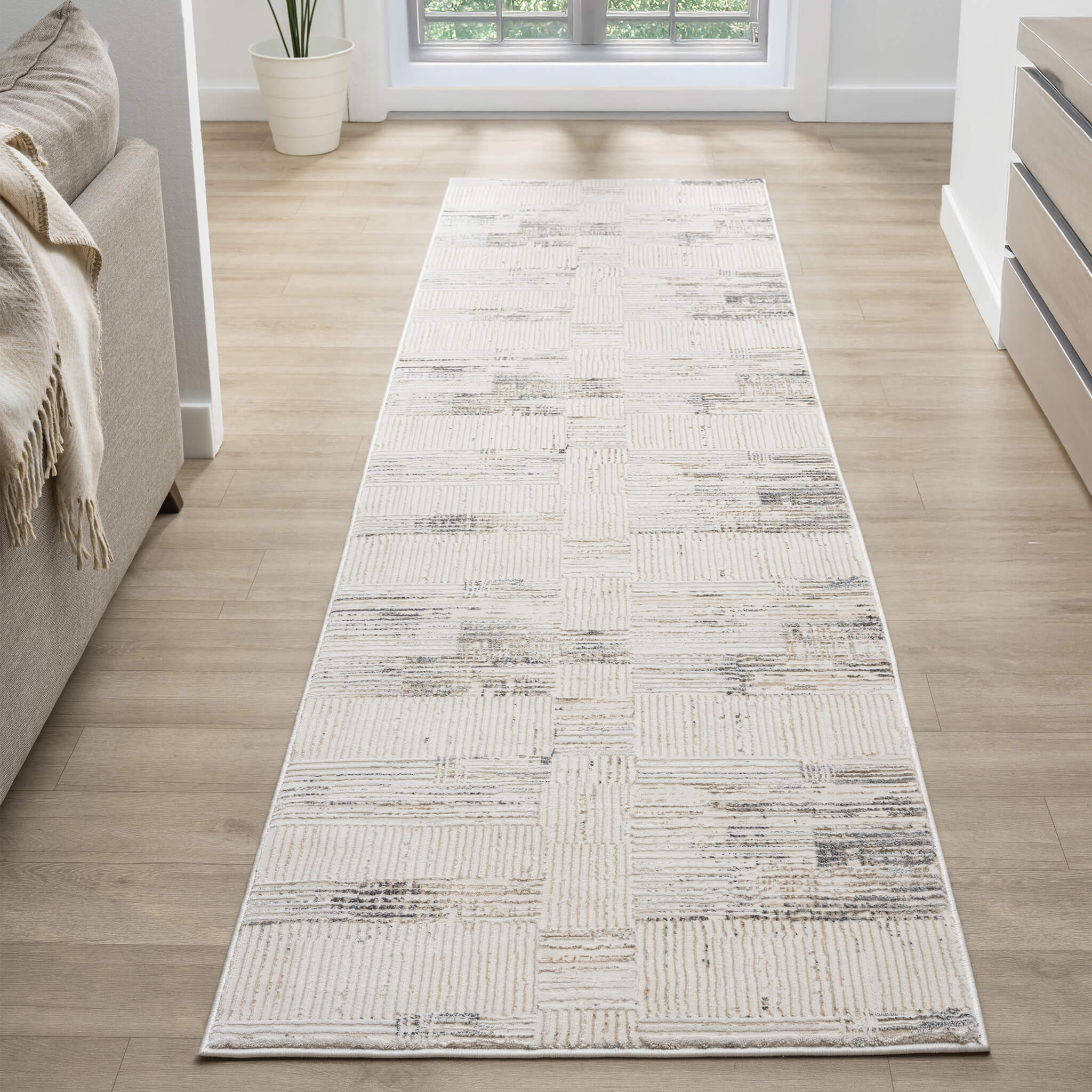 Luxley 590 Sand Runner Saray Rugs