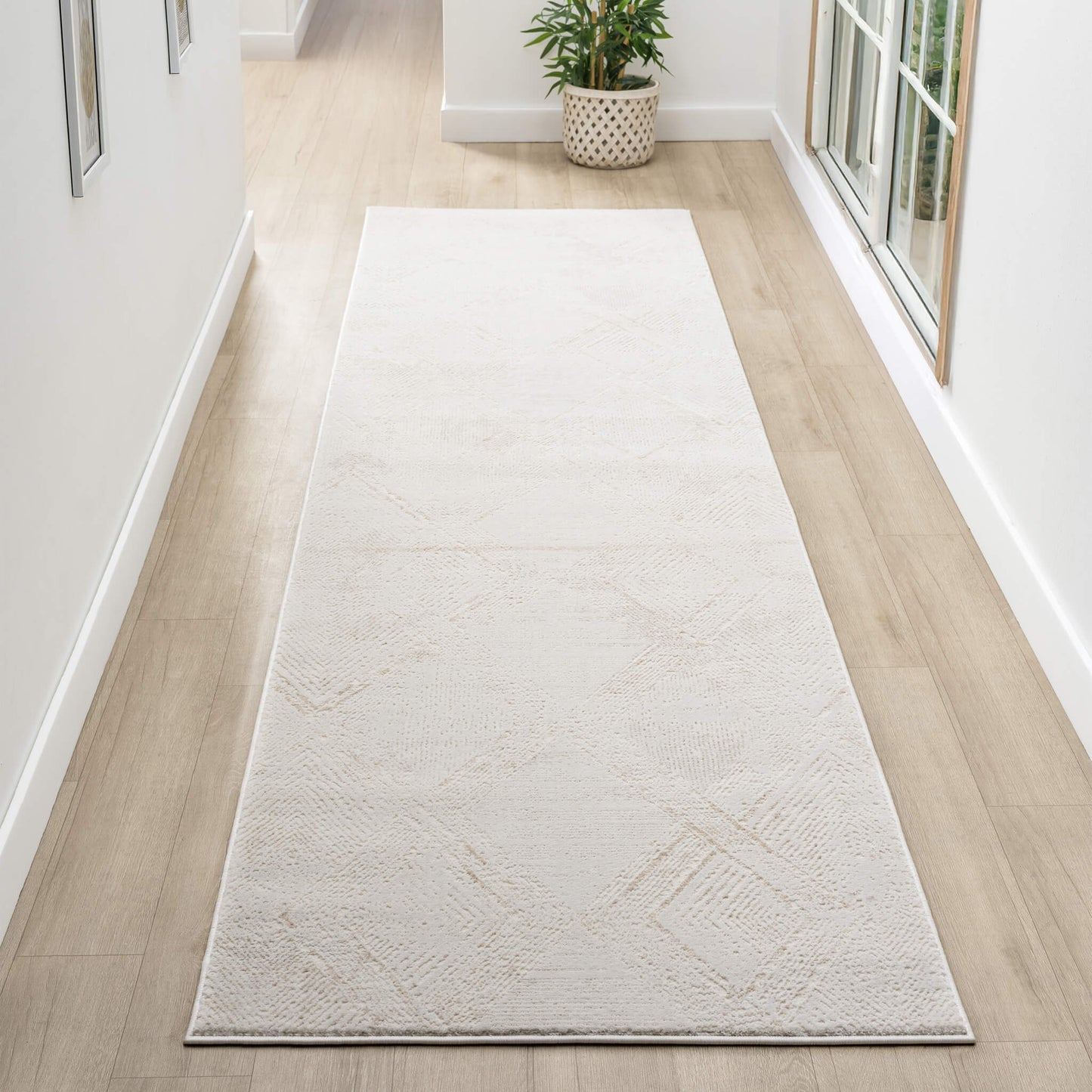 Luxley 592 Pearl Runner Saray Rugs