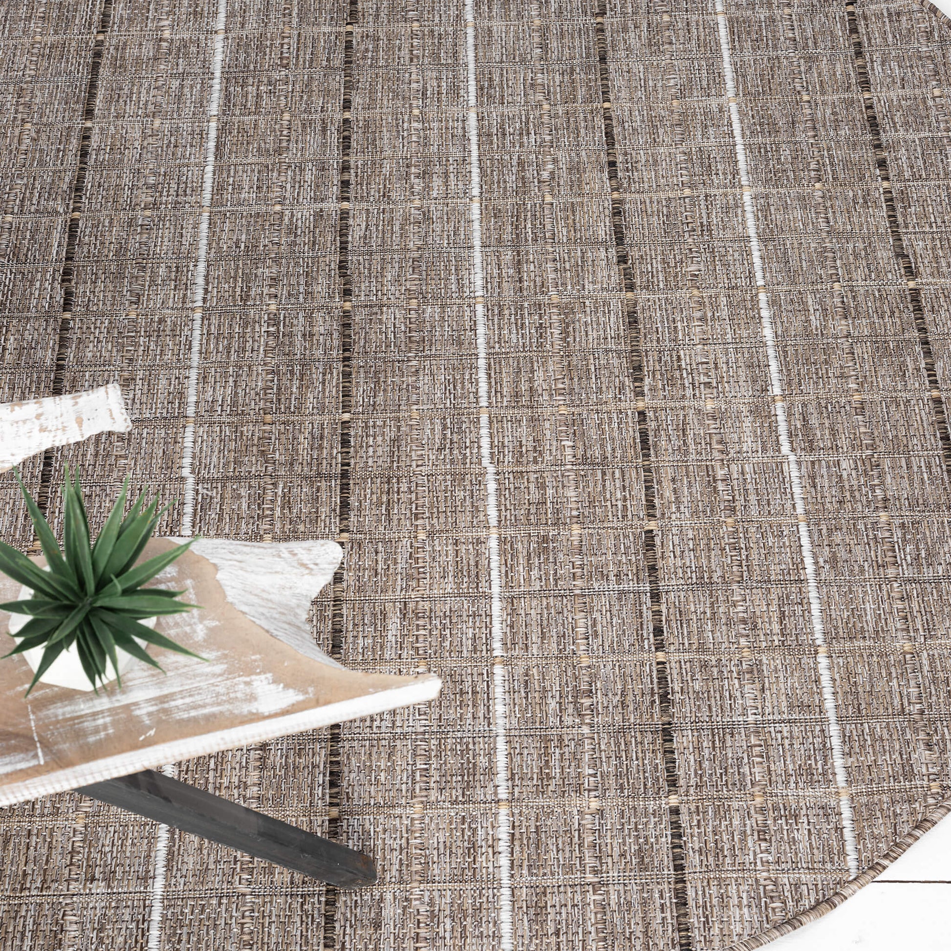 More Park 577 Natural Round Saray Rugs