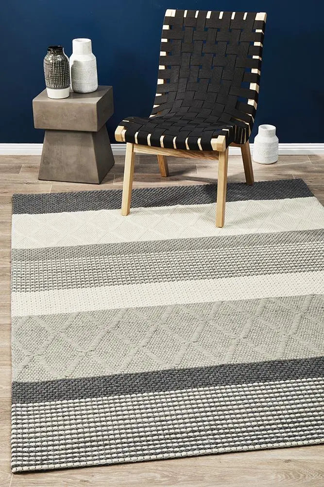 Afroza 324 Silver Wool and Viscose Rug Unitex