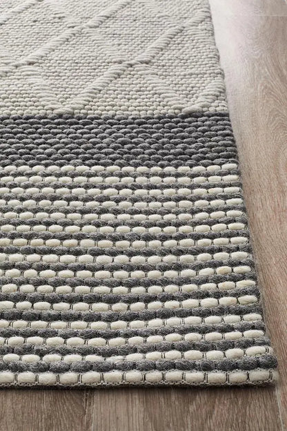 Afroza 324 Silver Wool and Viscose Rug Unitex