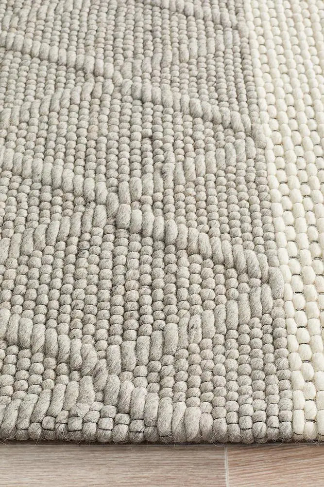 Afroza 324 Silver Wool and Viscose Rug Unitex