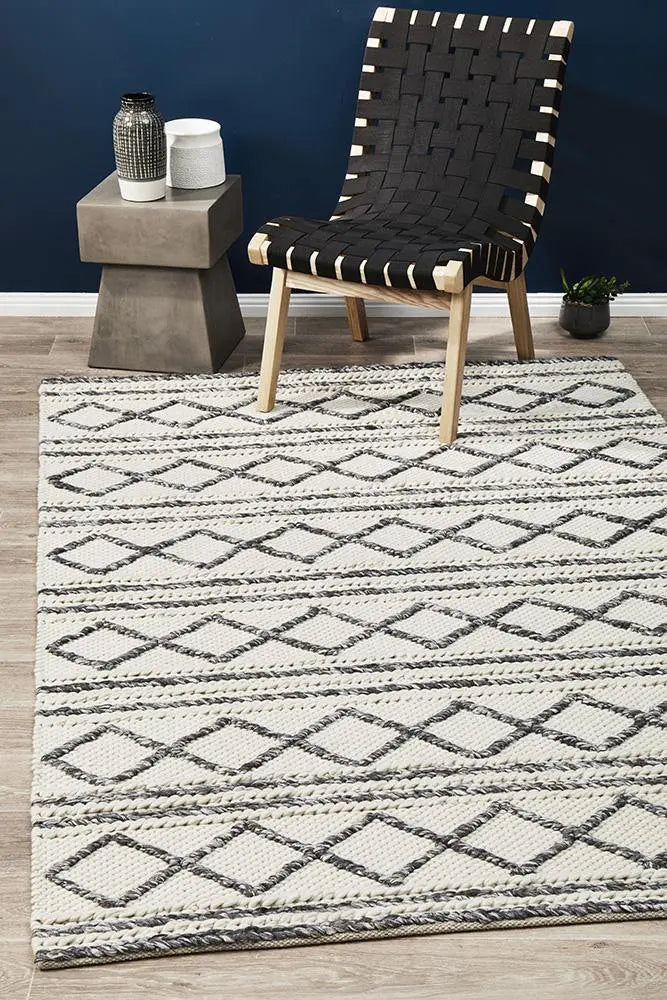 Afroza 326 White Wool and Viscose Rug, 100% wool Rugs, Hand made Rugs Unitex
