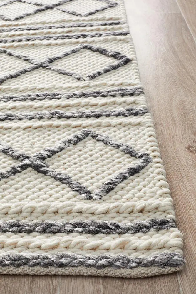Afroza 326 White Wool and Viscose Rug, 100% wool Rugs, Hand made Rugs Unitex