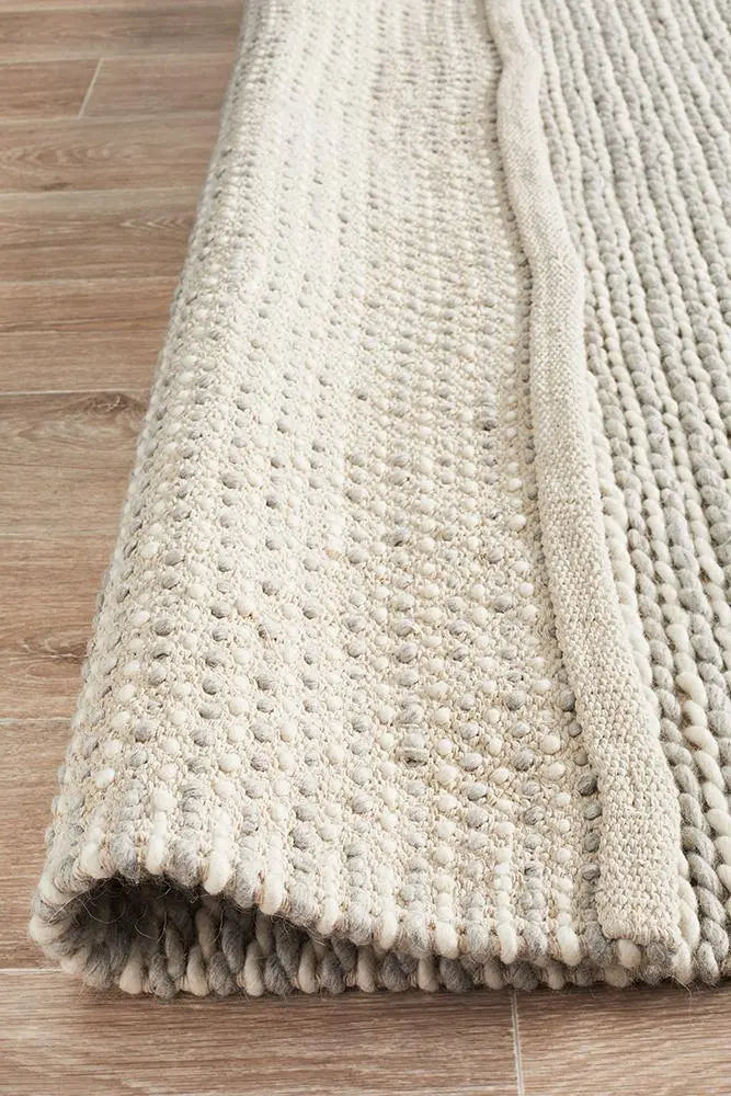 Afroza 327 White Wool and Viscose Rug Unitex