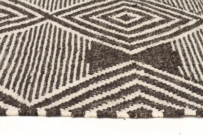 Bonita 744 Charcoal Wool and Viscose Rug Unitex