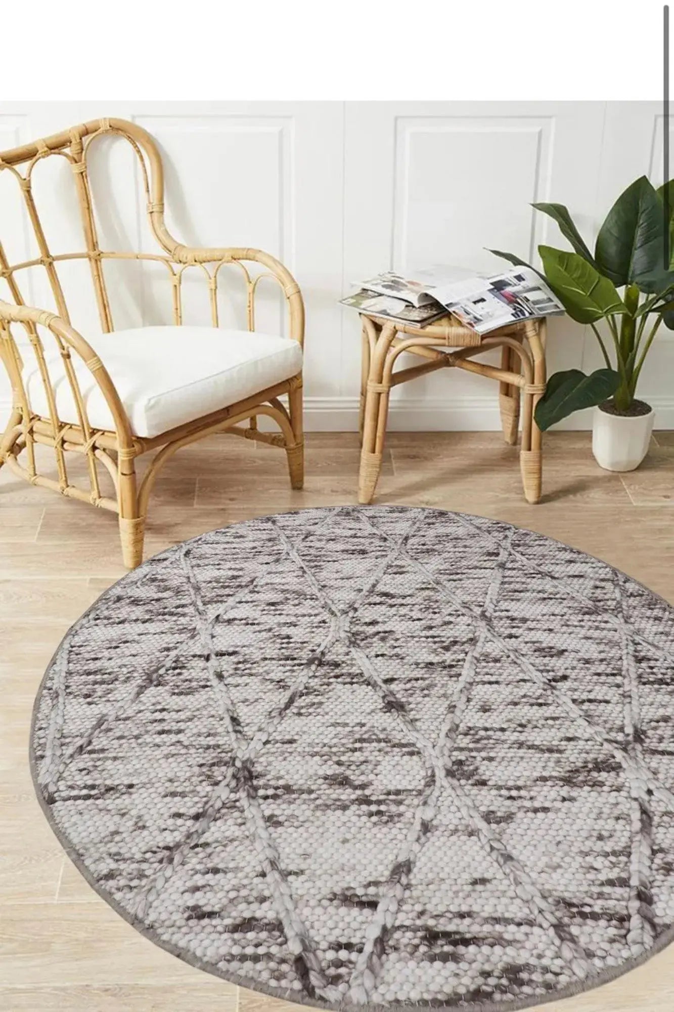 Round Diamond Rug Buy Best Quality Diamond Natural Wool Round Rug Rugs at Star Rugs