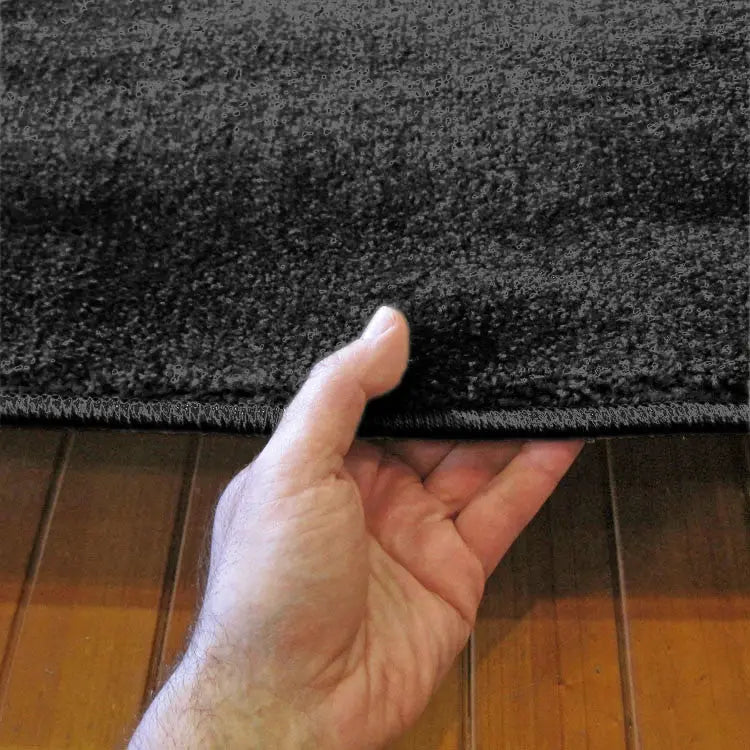 Europa Collection 1000 Black Saray Rugs