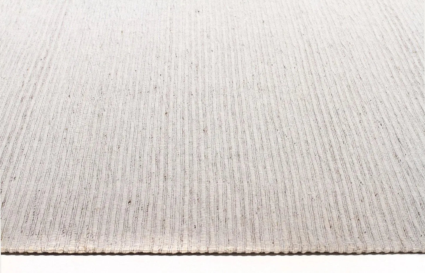 Fantasy 5056 Ivory Wool and Viscose Rug Unitex