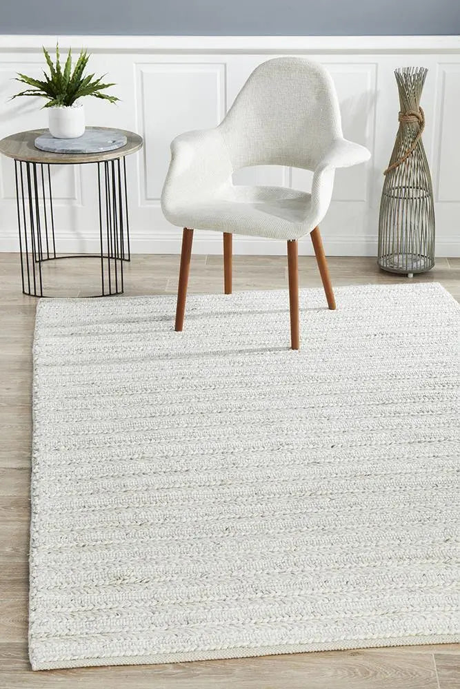 Howard 801 Ivory Wool and Viscose Rug Unitex