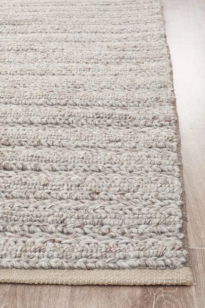 Howard 801 Natural Wool and Viscose Rug Unitex