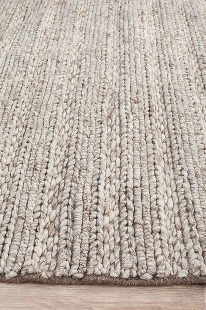 Howard 801 Natural Wool and Viscose Rug Unitex