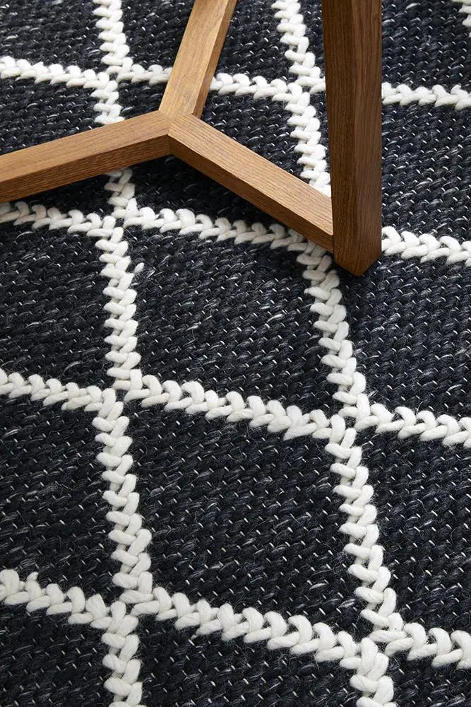 Hoxton hand loomed Black wool Rug RUG CULTURE
