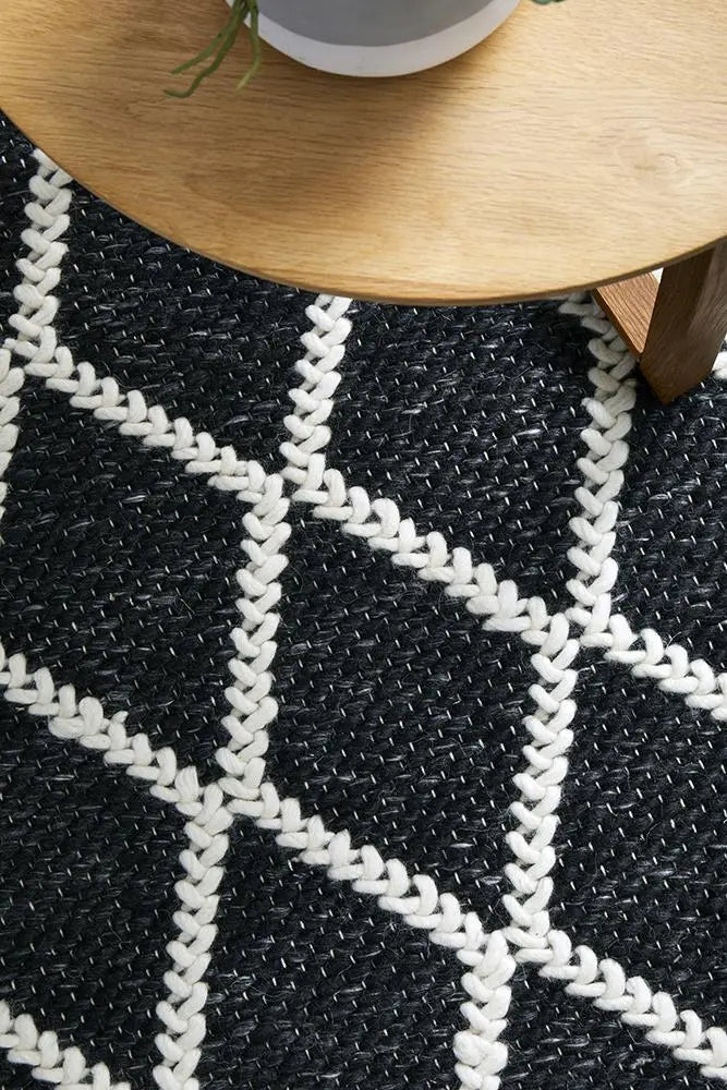 Hoxton hand loomed Black wool Rug RUG CULTURE