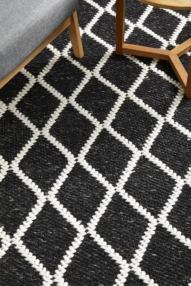 Hoxton hand loomed Black wool Rug RUG CULTURE
