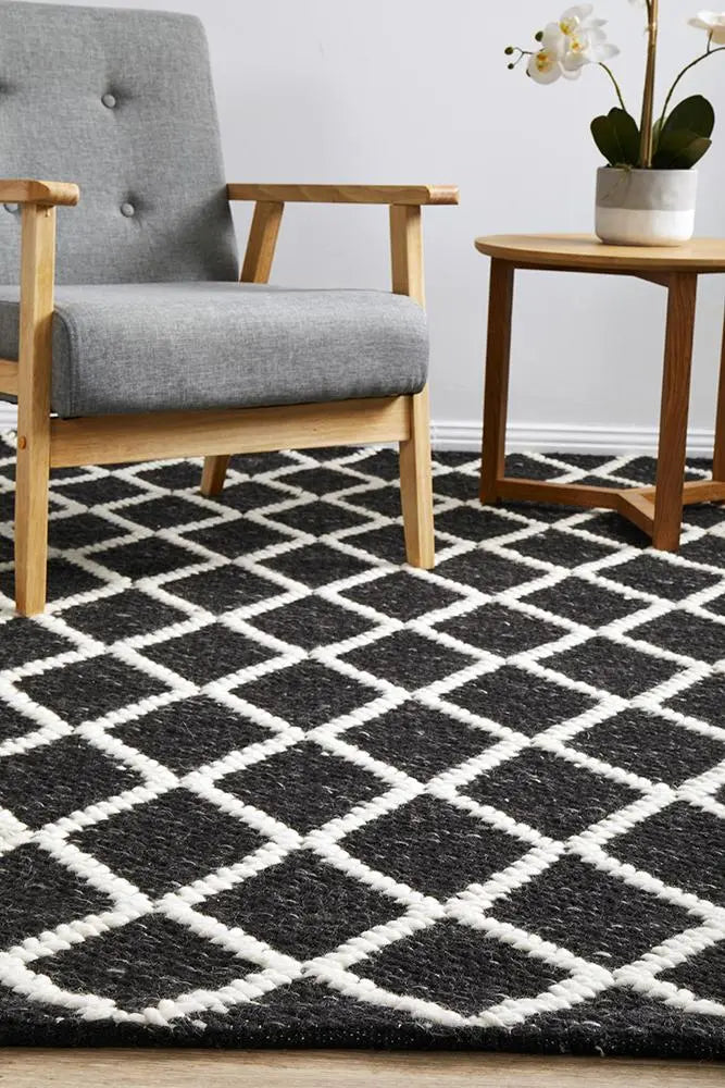 Hoxton hand loomed Black wool Rug RUG CULTURE